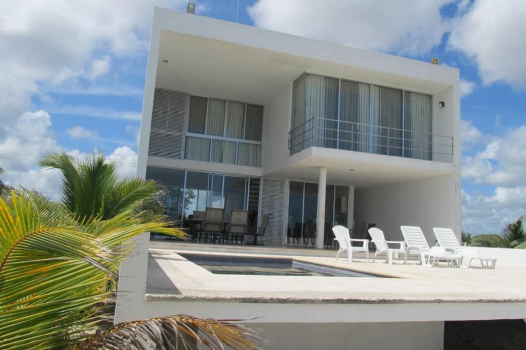 Villa Designer'S House Beach Front Superb Ocean View Hi Speed Wifi Telchac Puerto Exterior foto