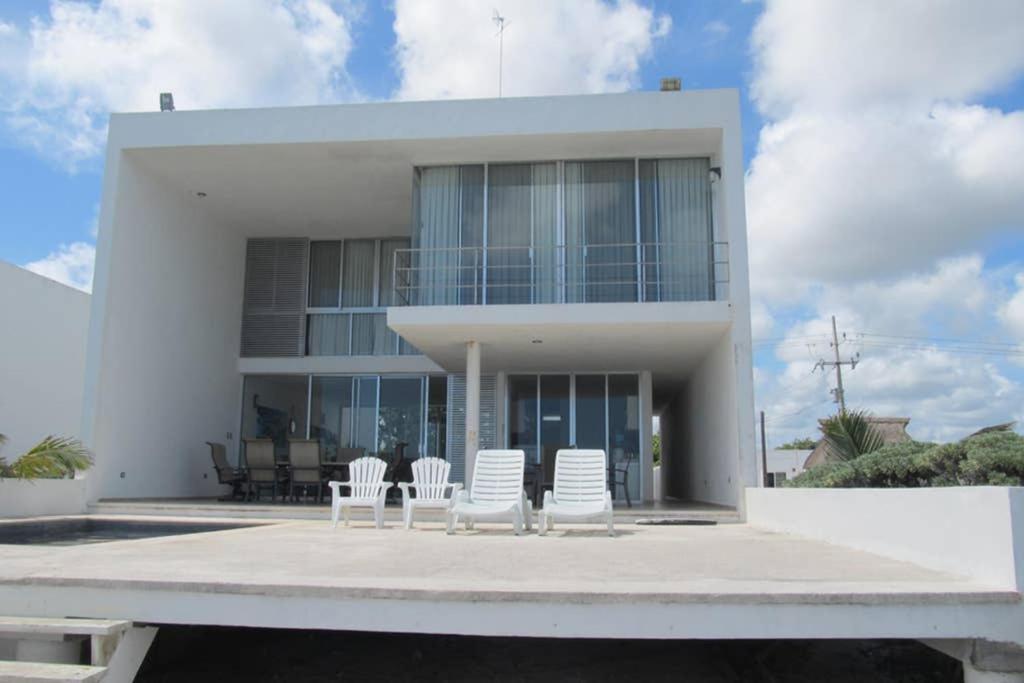 Villa Designer'S House Beach Front Superb Ocean View Hi Speed Wifi Telchac Puerto Exterior foto